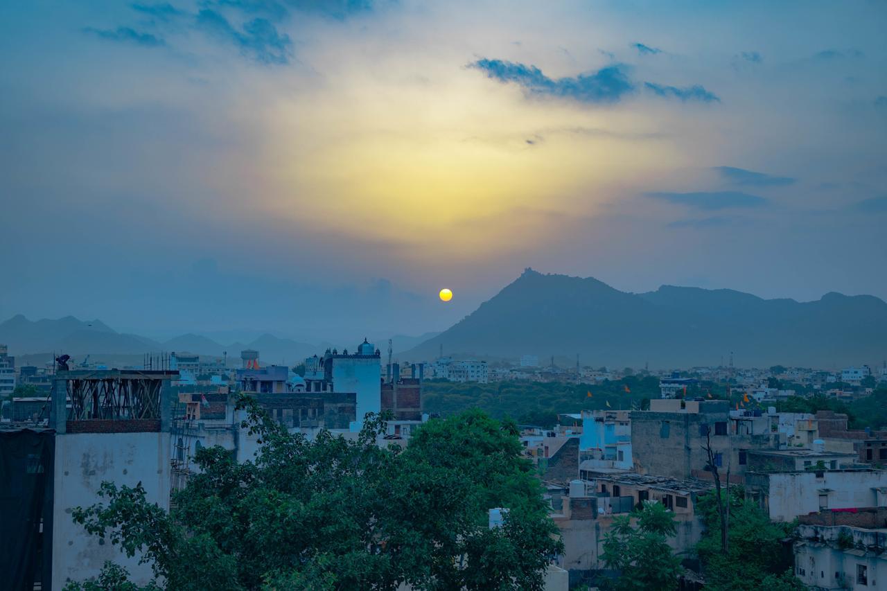 The Hostel Crawl Udaipur Exterior photo